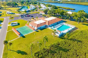 3910 Joyce Dr, Bradenton, FL 34208 - Photo 58