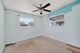 5828 22nd St W, Bradenton, FL 34207 - Photo 14