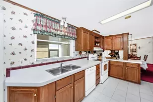 2165 Gondola Dr, Sarasota, FL 34238 - Photo 18