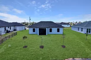 1721 NW 2nd St, Cape Coral, FL 33993 - Photo 40
