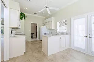 6820 Avenida Marbella, Sarasota, FL 34238 - Photo 16