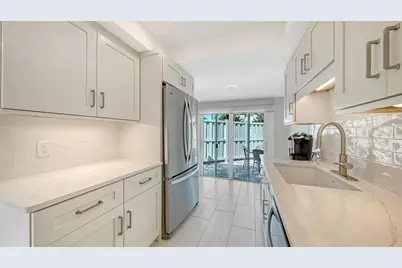 206 Hourglass Way #V10, Sarasota, FL 34242 - Photo 26