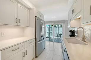 206 Hour Glass Way, Sarasota, FL 34242 - Photo 26