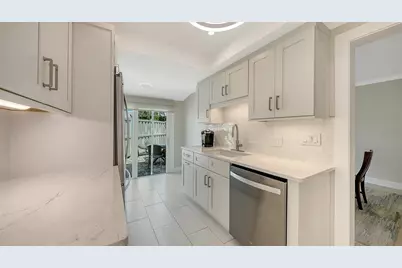 206 Hourglass Way #V10, Sarasota, FL 34242 - Photo 24