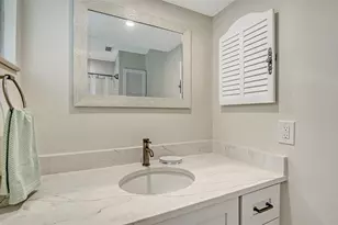 206 Hour Glass Way, Sarasota, FL 34242 - Photo 36