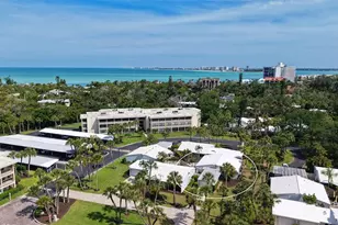 206 Hour Glass Way, Sarasota, FL 34242 - Photo 2