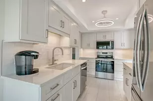 206 Hour Glass Way, Sarasota, FL 34242 - Photo 28