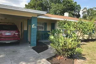 2165 Sunnyside Ln, Sarasota, FL 34239 - Photo 4