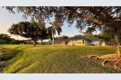 6418 Jackie Lynn Court, Sarasota, FL 34241 - Photo 10