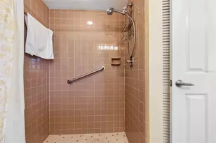 7310 9th Ave W, Bradenton, FL 34209 - Photo 10