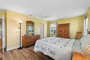 7310 9th Ave W, Bradenton, FL 34209 - Photo 8