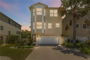 215 81st St, Holmes Beach, FL 34217 - Photo 2