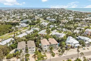 215 81st St, Holmes Beach, FL 34217 - Photo 58