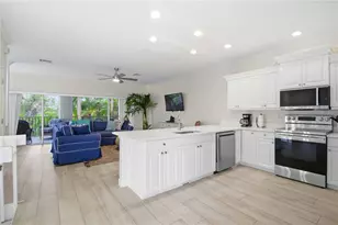 215 81st St, Holmes Beach, FL 34217 - Photo 8