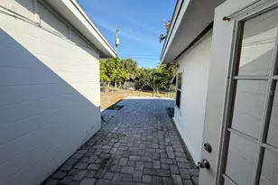 6631 Renssalaer Dr, Bradenton, FL 34207 - Photo 20