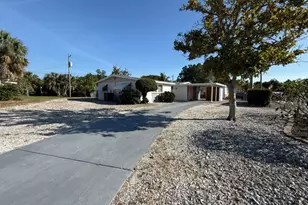 6631 Renssalaer Dr, Bradenton, FL 34207 - Photo 4
