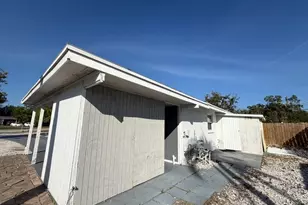 6631 Renssalaer Dr, Bradenton, FL 34207 - Photo 10