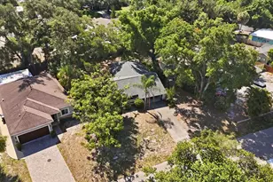 4003 Booth Pl, Sarasota, FL 34231 - Photo 30