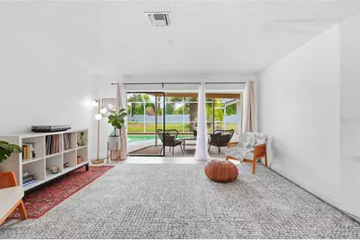 3927 Country View Lane, Sarasota, FL 34233 - Photo 6