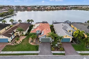 1018 Overlook Ct, Bradenton, FL 34208 - Photo 2