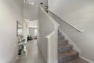 15706 Spice Key St, Sun City Center, FL 33573 - Photo 4