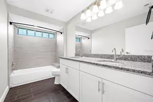 1821 Racimo Dr, Sarasota, FL 34240 - Photo 34