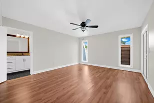 1821 Racimo Dr, Sarasota, FL 34240 - Photo 24
