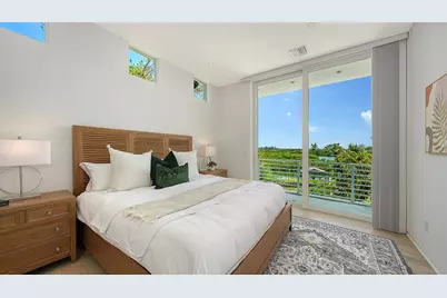 4317 Midnight Pass Road, Sarasota, FL 34242 - Photo 18