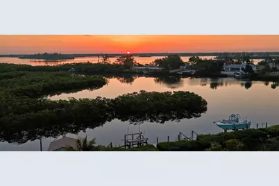 4317 Midnight Pass Road, Sarasota, FL 34242 - Photo 52