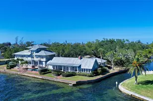 1249 S Basin Ln, Sarasota, FL 34242 - Photo 10