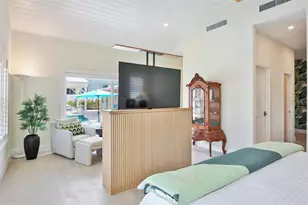 605 Concord Ln, Holmes Beach, FL 34217 - Photo 16