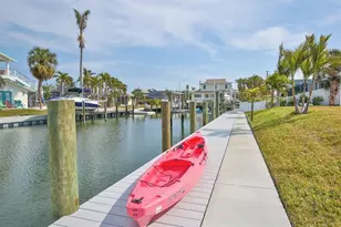 605 Concord Ln, Holmes Beach, FL 34217 - Photo 40