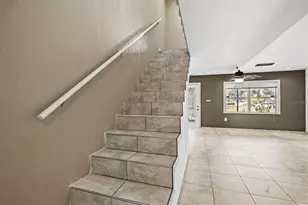 3202 Ramblewood Dr N, Sarasota, FL 34237 - Photo 16
