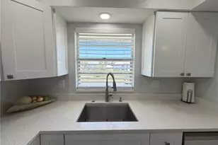 102 46th Ave Terrace W, Bradenton, FL 34207 - Photo 12