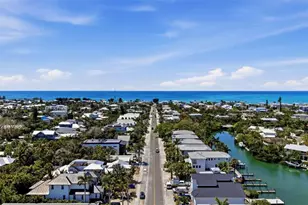 418 Pine Ave, Anna Maria, FL 34216 - Photo 70