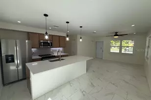 1809 5th Ave W, Palmetto, FL 34221 - Photo 4