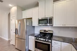 8280 Varenna Dr, Sarasota, FL 34231 - Photo 14