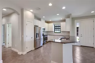 8280 Varenna Dr, Sarasota, FL 34231 - Photo 12
