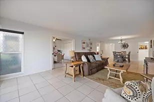6939 W Country Club Dr N, Sarasota, FL 34243 - Photo 14
