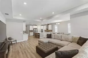 17526 Savory Mist Cir, Bradenton, FL 34211 - Photo 6