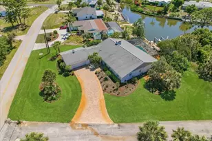 1231 Bayshore Dr, Englewood, FL 34223 - Photo 54