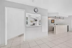 4388 Rayfield Dr, Sarasota, FL 34243 - Photo 44