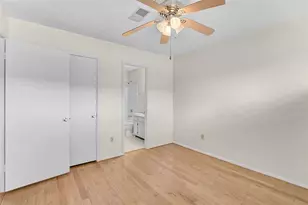 4388 Rayfield Dr, Sarasota, FL 34243 - Photo 18