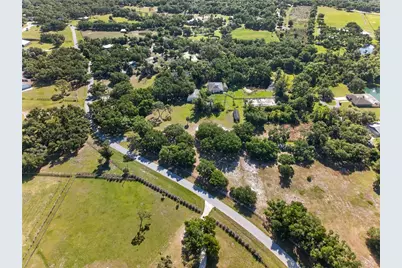 3711 Hidden River Road, Sarasota, FL 34240 - Photo 2