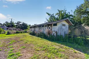 3711 Hidden River Rd, Sarasota, FL 34240 - Photo 32