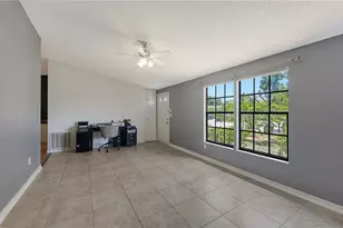 2243 Lockwood Meadows Dr, Sarasota, FL 34234 - Photo 10