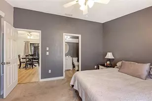 2243 Lockwood Meadows Dr, Sarasota, FL 34234 - Photo 20