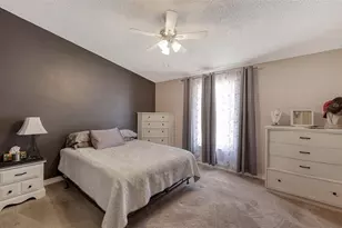 2243 Lockwood Meadows Dr, Sarasota, FL 34234 - Photo 18