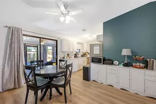 2243 Lockwood Meadows Dr, Sarasota, FL 34234 - Photo 12