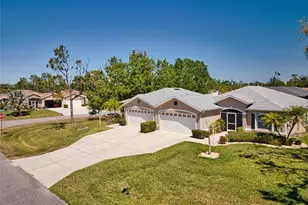 1401 Hedgewood Cir, North Port, FL 34288 - Photo 4